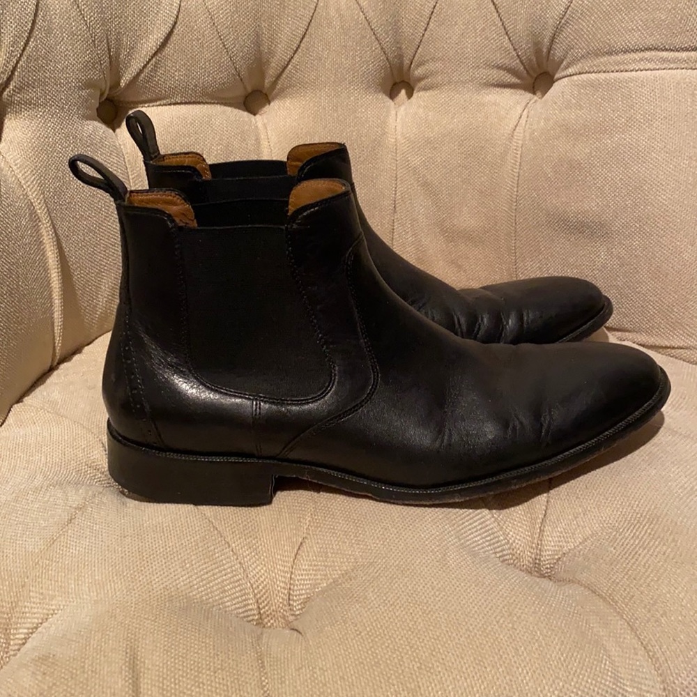 Johnston & Murphy Men’s Hernden Chelsea Boots
